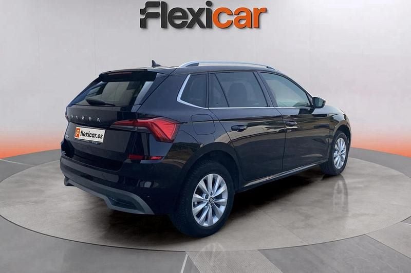 Usado Skoda Kamiq Ambition 90 CV (66 kW) 2022 Negro SUV