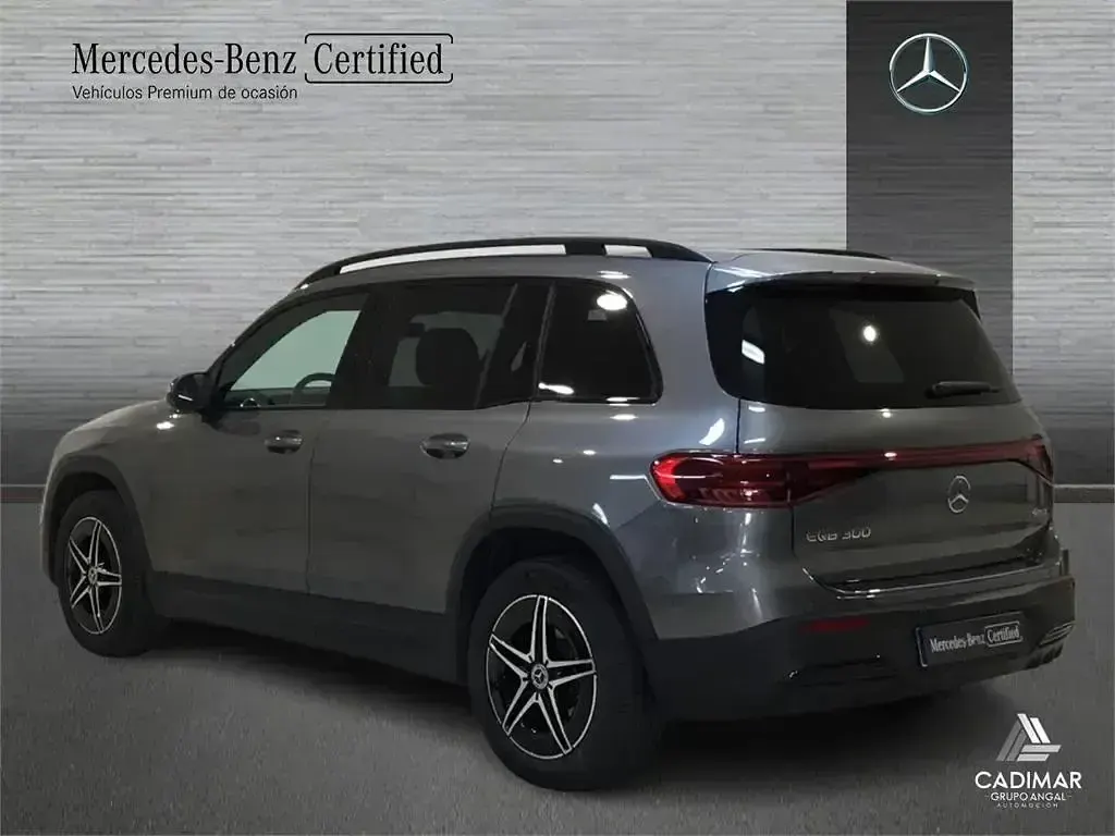 Usado Mercedes EQB300 167 kW (228 CV) 2025 Eléctrico SUV