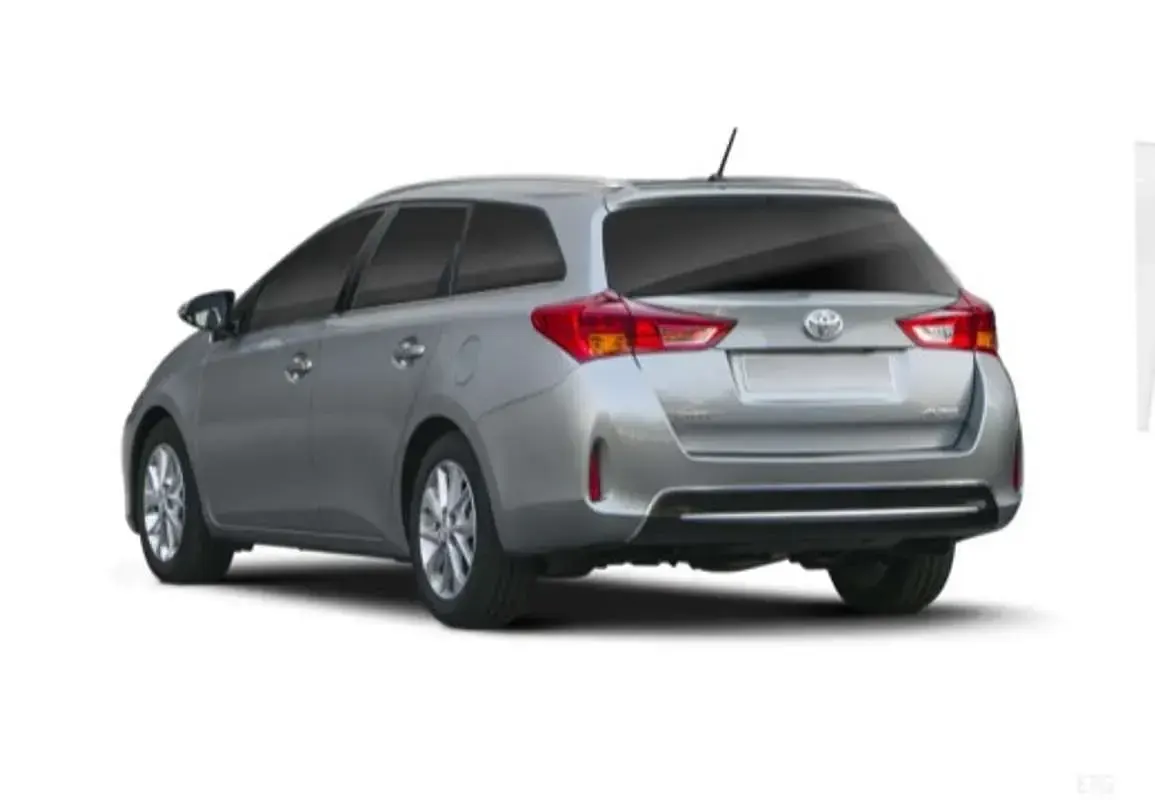 Usado Toyota Auris Touring Sports Live 124 CV (91 kW) 2014 Gris Familiar