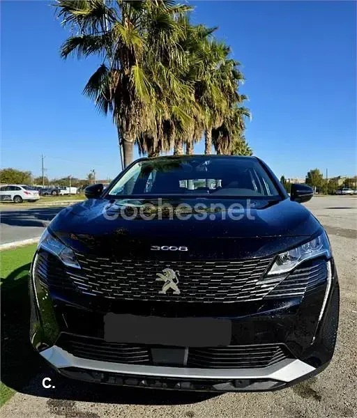 Usado Peugeot 3008 Active 130 CV (95 kW) 2022 Negro SUV