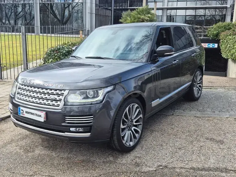 Usado Land Rover Range Rover Autobiography 258 CV (189 kW) 2017 Gris / plata SUV