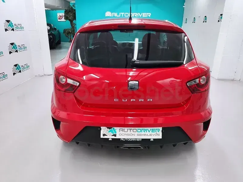 Usado Seat Ibiza SC CUPRA 180 CV (132 kW) 2012 Rojo Utilitario