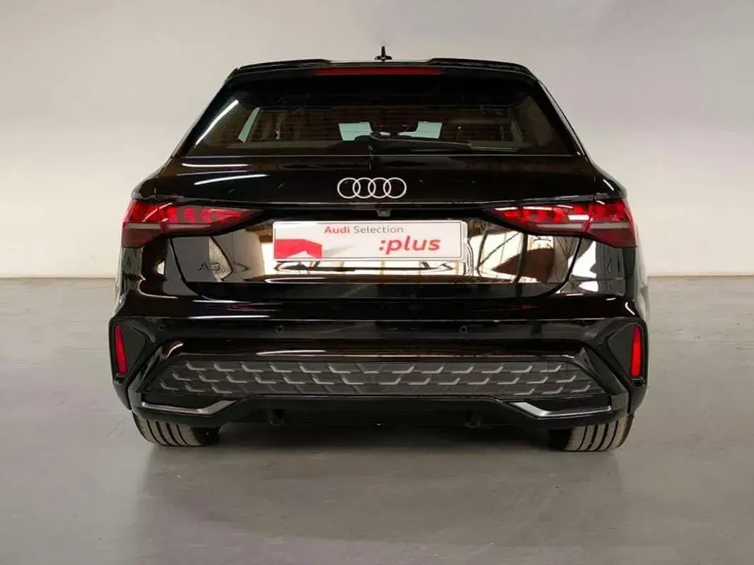Usado Audi A3 Sportback 150 CV (110 kW) 2025 Negro Utilitario