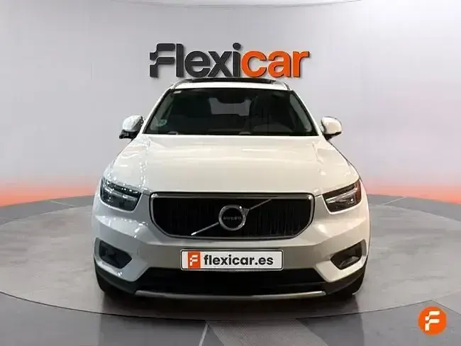 Usado Volvo XC40 Momentum 156 CV (114 kW) 2018 Blanco SUV