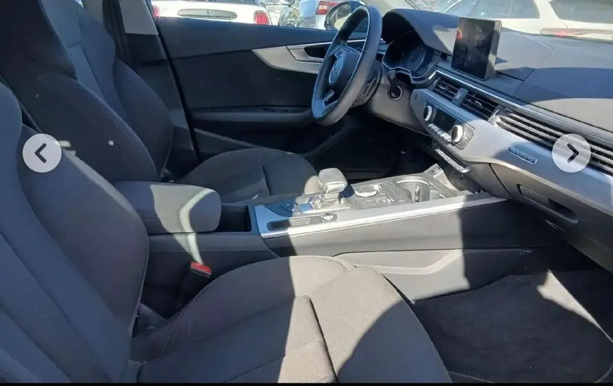 Usado Audi A4 S-Line 190 CV (139 kW) 2019 Gris Familiar