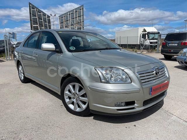 Beige Usado 2006 Toyota Avensis Sol Berlina | 4990 € (Precio justo) - Imagen 1/4