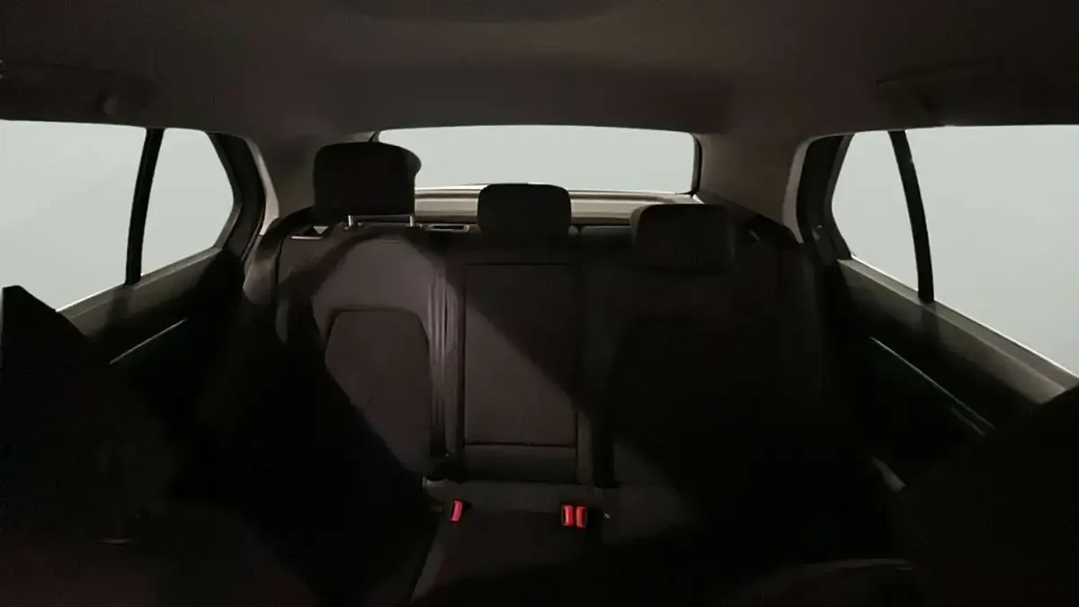 Usado VW Golf VIII Style 150 CV (110 kW) 2023 Gris Utilitario