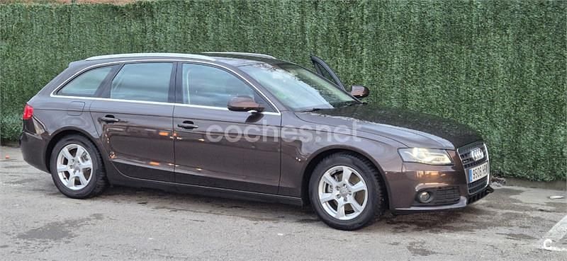 Marrón Usado 2011 Audi A4 Familiar | 6750 € (Precio justo) - Imagen 1/3