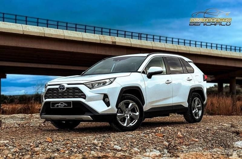 Usado Toyota RAV4 Hybrid Advance 218 CV (160 kW) 2021 Blanco SUV