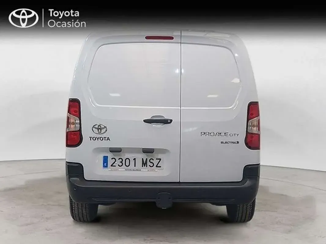 Usado Toyota Proace 50 kW (68 CV) 2024 Blanco Monovolumen
