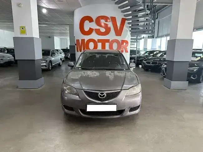 Usado Mazda 3 Active 105 CV (77 kW) 2004 Gris Utilitario