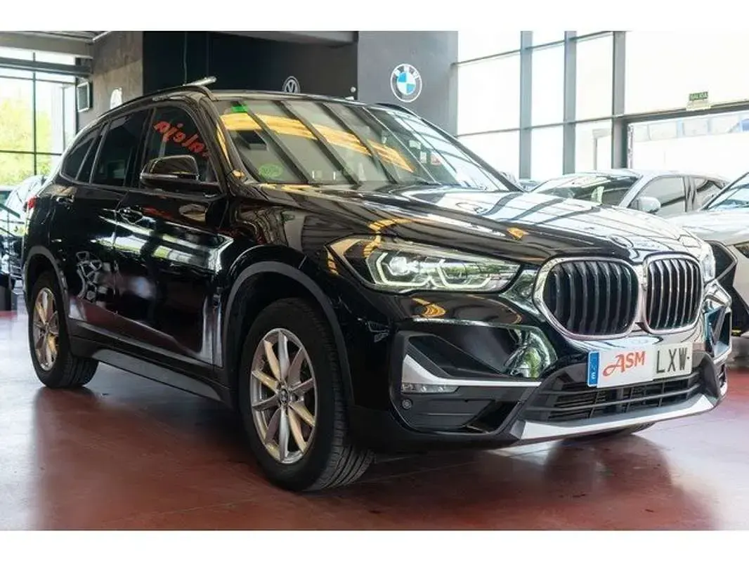 Usado BMW X1 Sport Line 150 CV (110 kW) 2022 Negro SUV