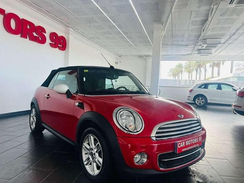 Usado Mini Cooper D 116 CV (85 kW) 2014 Rojo Utilitario