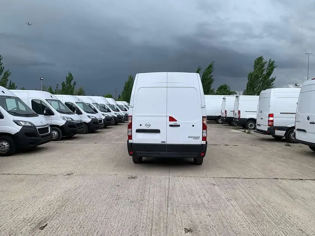 Usado Opel Movano 135 CV (99 kW) 2021 Blanco Van