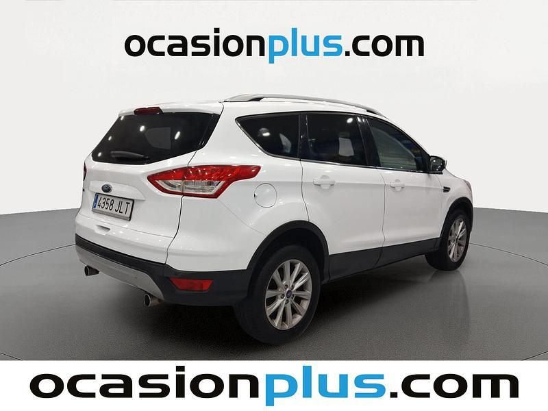 Usado Ford Kuga Titanium 120 CV (88 kW) 2016 Blanco SUV