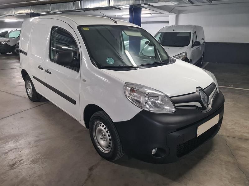 Usado Renault Kangoo 75 CV (55 kW) 2019 Blanco Monovolumen