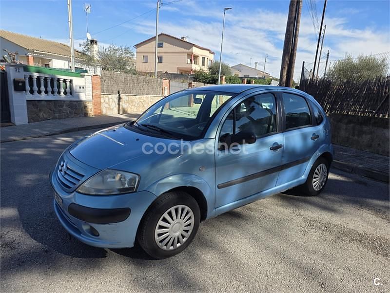 Usado Citroën C3 61 CV (44 kW) 2003 Azul Berlina