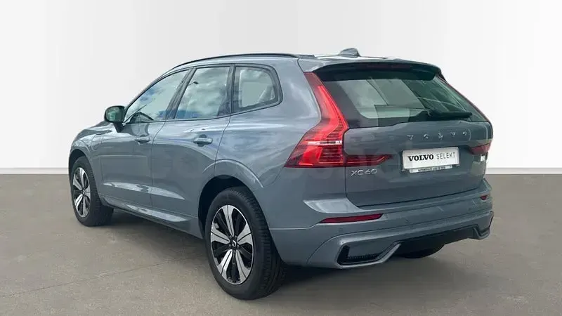Usado Volvo XC60 Plus 350 CV (257 kW) 2023 Gris / plata SUV