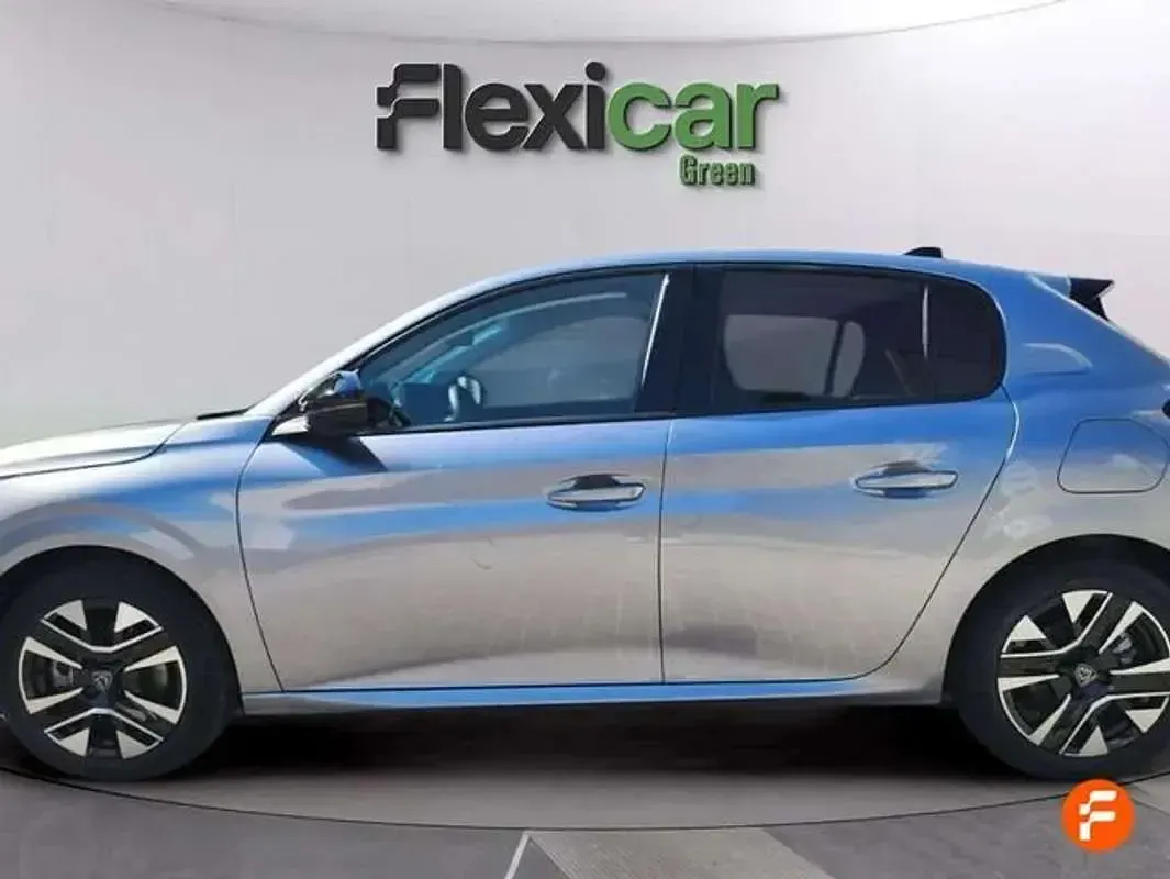 Usado Peugeot 208 Allure 101 CV (74 kW) 2025 Gris Utilitario