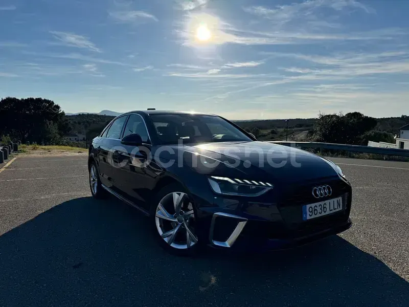 Usado Audi A4 S-Line 163 CV (119 kW) 2020 Azul Berlina