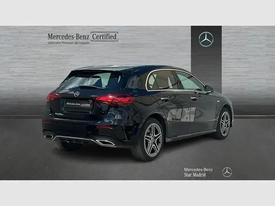 Usado Mercedes A250 218 CV (160 kW) 2025 Negro Berlina