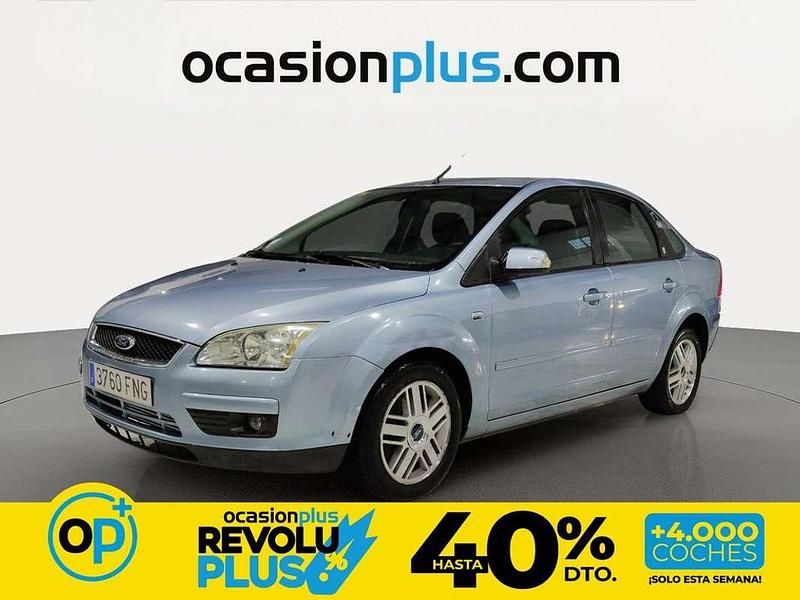 Usado Ford Focus Ghia 116 CV (85 kW) 2007 Gris Berlina