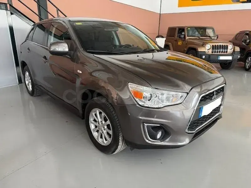 Usado Mitsubishi ASX Motion 116 CV (85 kW) 2013 Gris / plata SUV
