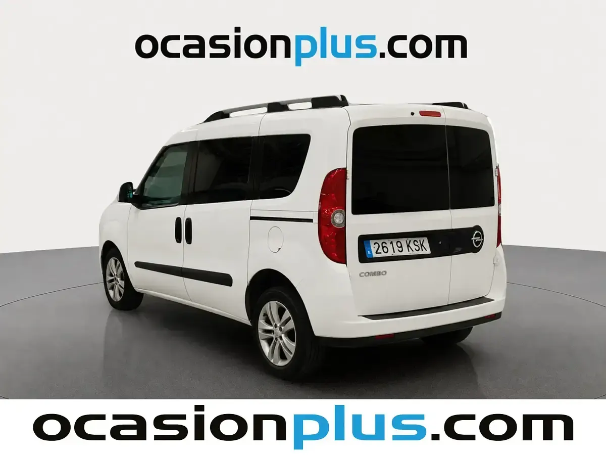 Usado Opel Combo Expression 95 CV (69 kW) 2018 Blanco Monovolumen