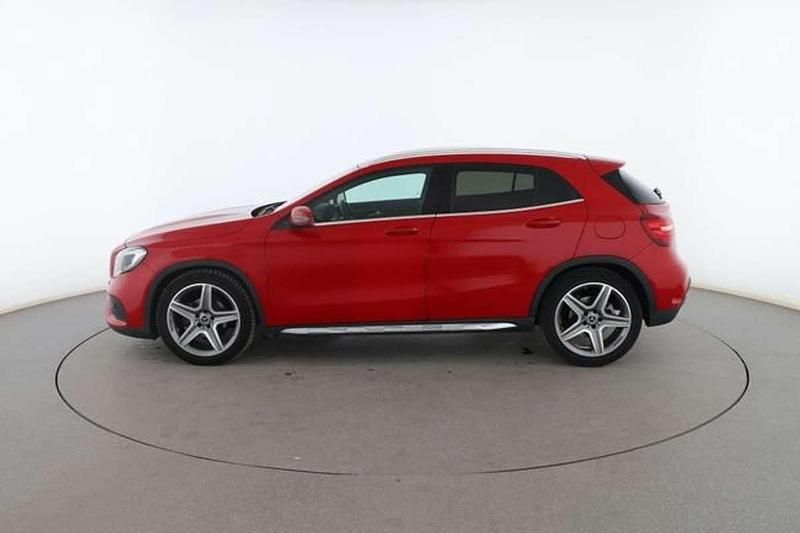Usado Mercedes GLA200 136 CV (100 kW) 2018 Rojo SUV