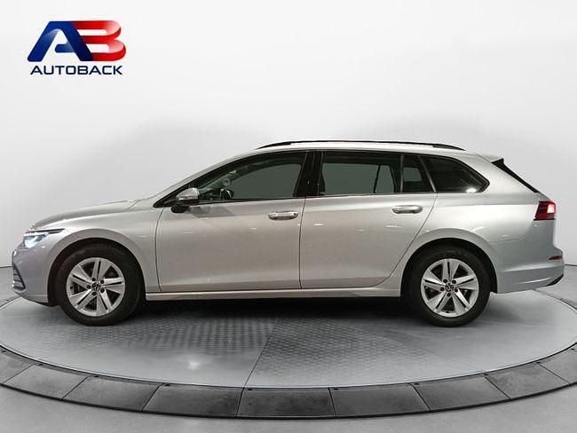 Usado VW Golf VIII Life 131 CV (96 kW) 2022 Plateado Familiar