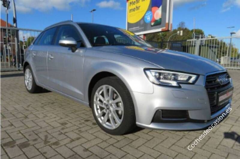Usado Audi A3 Sportback Design 2018 Plata metalizado Utilitario