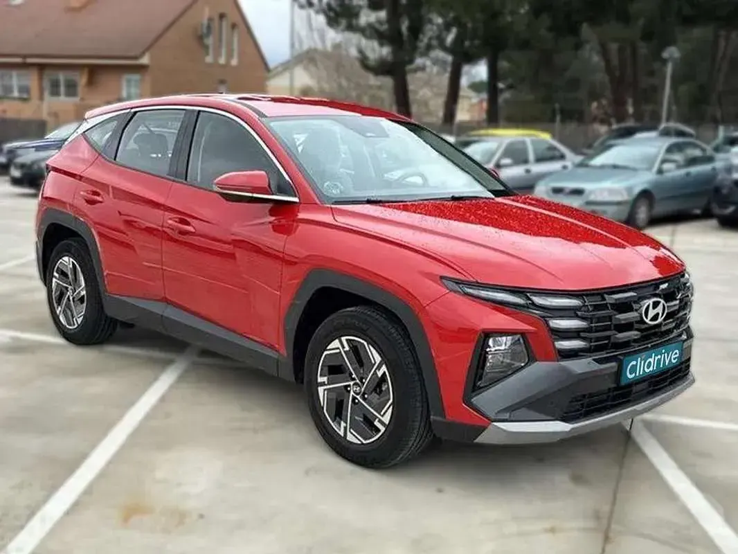 Usado Hyundai Tucson 116 CV (85 kW) 2024 Rojo SUV