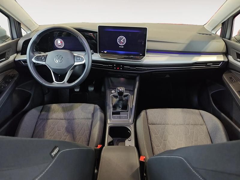 Usado VW Golf VIII 115 CV (84 kW) 2025 Gris/plata