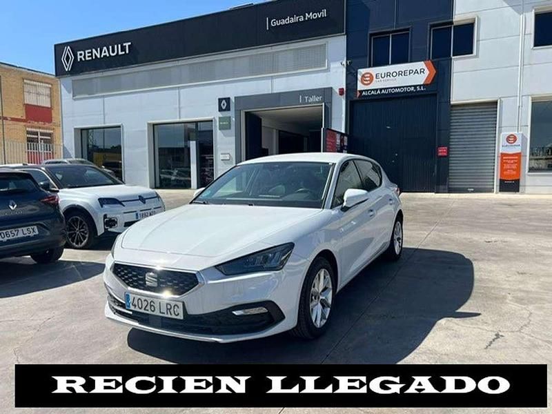 Blanco Usado 2021 Seat Leon ST Style Familiar | 17.999 € (Precio justo) - Imagen 1/1