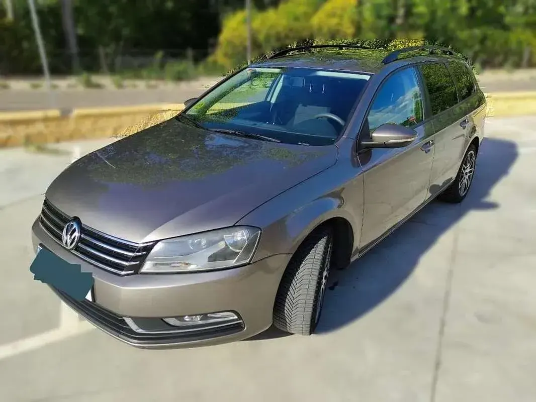 Usado VW Passat Edition 140 CV (102 kW) 2011 Beige Familiar