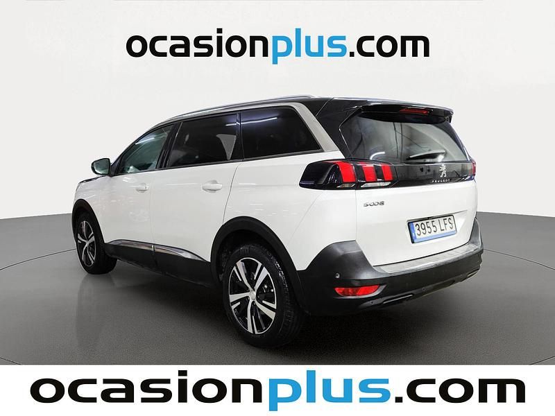 Usado Peugeot 5008 Allure 130 CV (95 kW) 2020 Blanco SUV