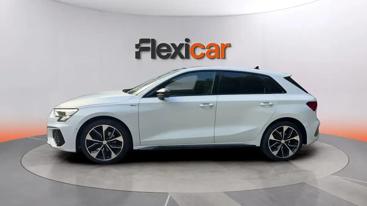 Usado Audi A3 S-Line 150 CV (110 kW) 2022 Blanco Berlina
