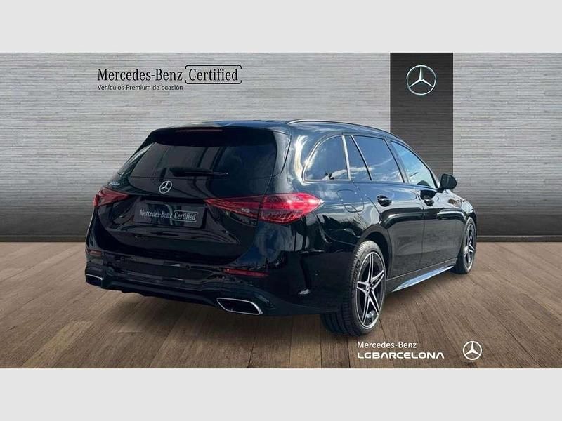 Usado Mercedes C300 AMG line 150 CV (110 kW) 2024 Negro Familiar