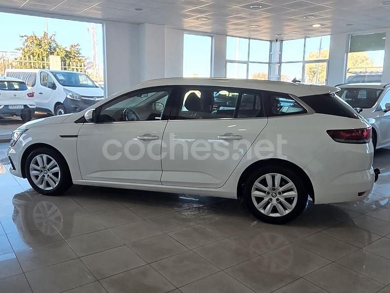 Usado Renault Mégane GrandTour Business 115 CV (84 kW) 2021 Blanco Familiar