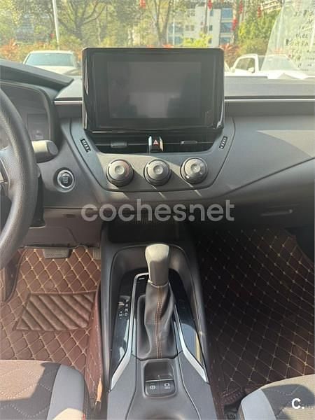 Usado Toyota Corolla Style 140 CV (102 kW) 2023 Blanco Berlina