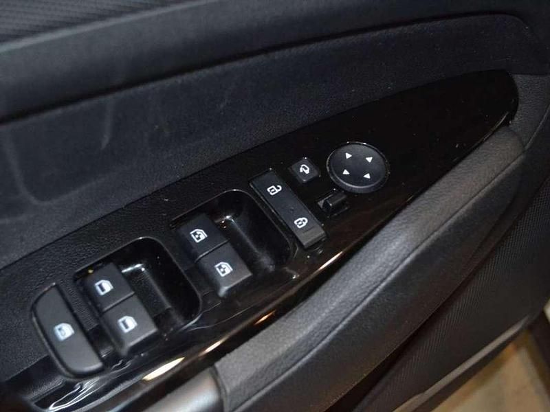 Usado Kia Sportage 268 CV (197 kW) 2023 Blanco SUV