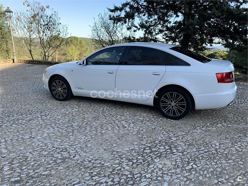 Usado Audi A6 140 CV (102 kW) 2006 Blanco Berlina