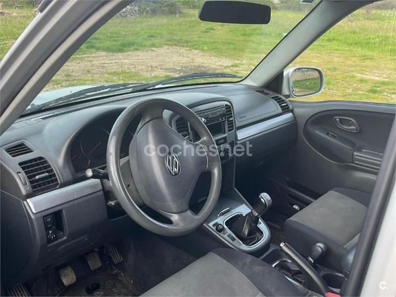 Usado Suzuki Grand Vitara 110 CV (80 kW) 2005 Gris / plata SUV