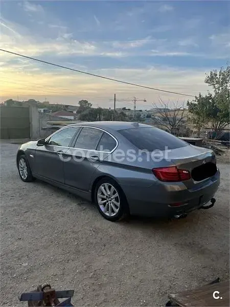 Usado BMW 520 184 CV (135 kW) 2011 Gris / plata Berlina