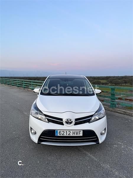 Usado Toyota Verso Advance 124 CV (91 kW) 2014 Blanco Monovolumen
