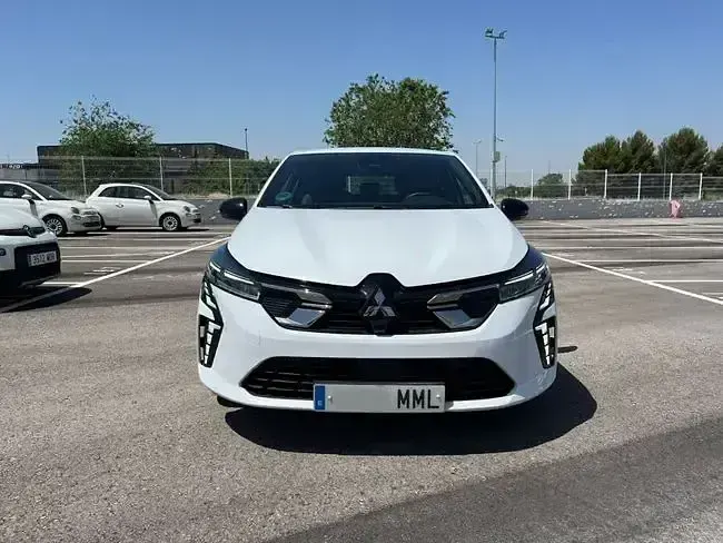 Usado Mitsubishi Colt 91 CV (66 kW) 2023 Blanco Utilitario