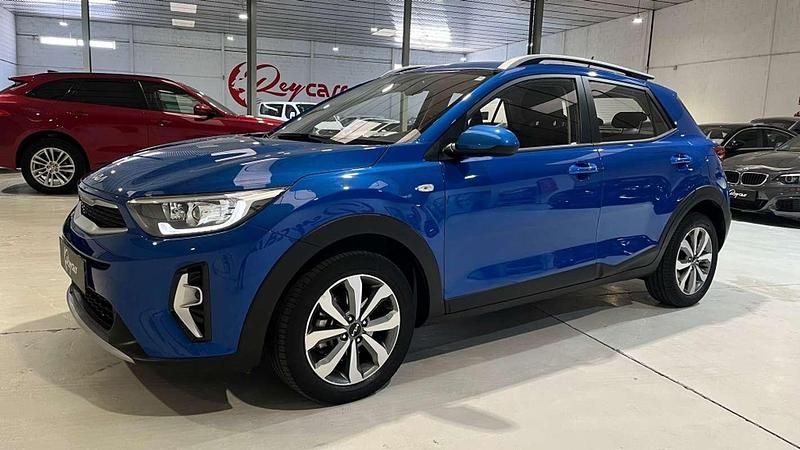 Usado Kia Stonic 101 CV (74 kW) 2023 Azul SUV