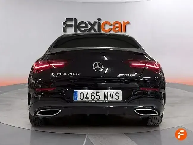 Usado Mercedes CLA200 150 CV (110 kW) 2024 Negro Coupe