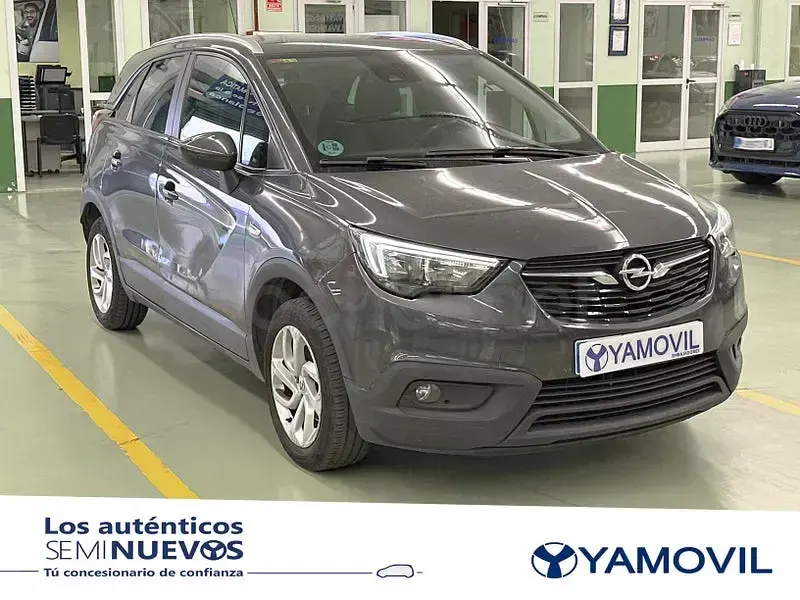 Usado Opel Crossland X Selective 110 CV (80 kW) 2018 Gris / plata SUV