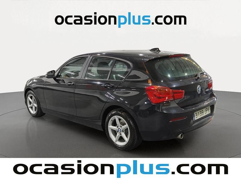 Usado BMW 116 116 CV (85 kW) 2016 Negro Utilitario